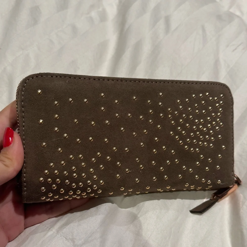 Wallet - Picture 1 of 4
